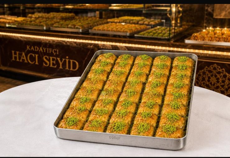 Fıstıklı Baklava Tepsi